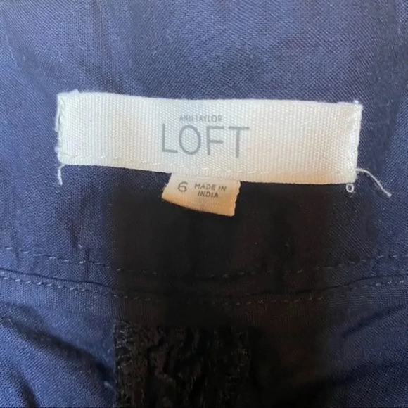 Anne Taylor Loft Tiered lace shorts - Picture 7 of 9